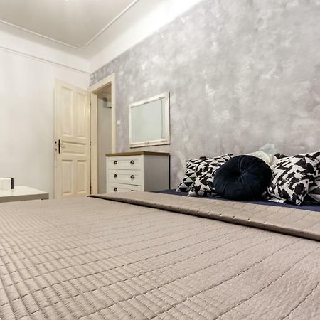 Apartment On Sharanevycha Lviv Exterior foto