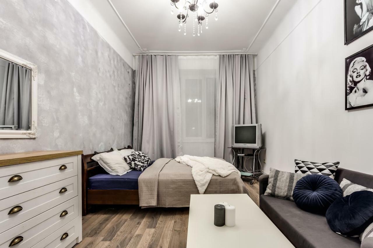Apartment On Sharanevycha Lviv Exterior foto
