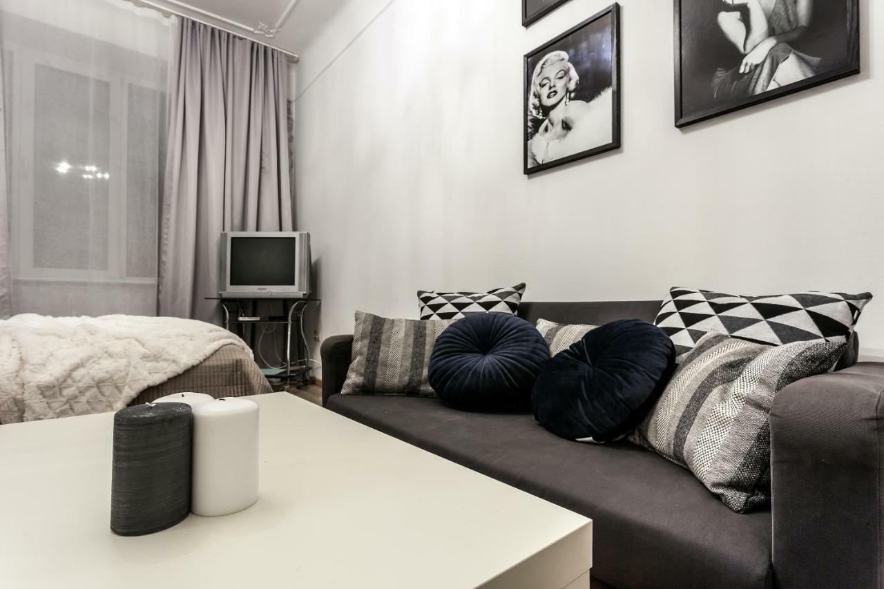 Apartment On Sharanevycha Lviv Exterior foto